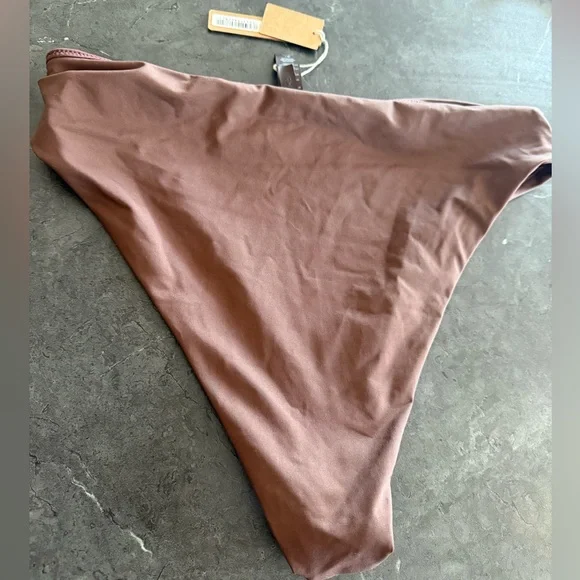 SKIMS Espresso Swimwear Top LIMITED EDITION - Picture 5 of 7